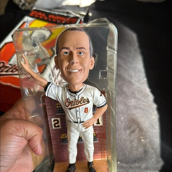 Cal Ripken Orioles Bobblehead - Picture 9 of 9